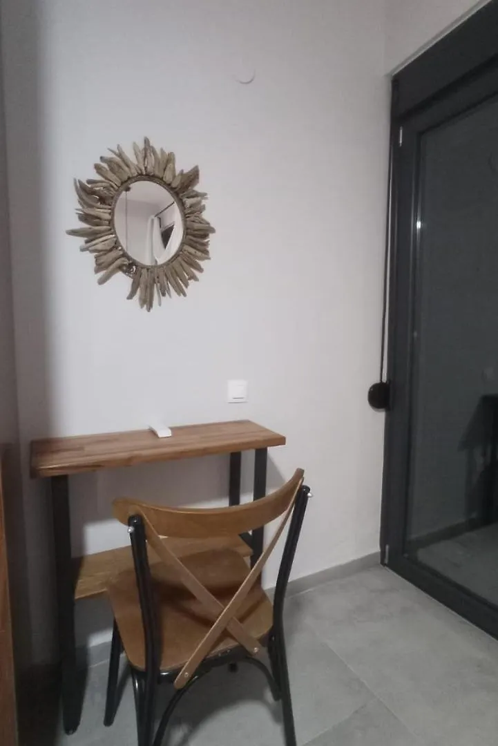 Ellis Apartments Salonic