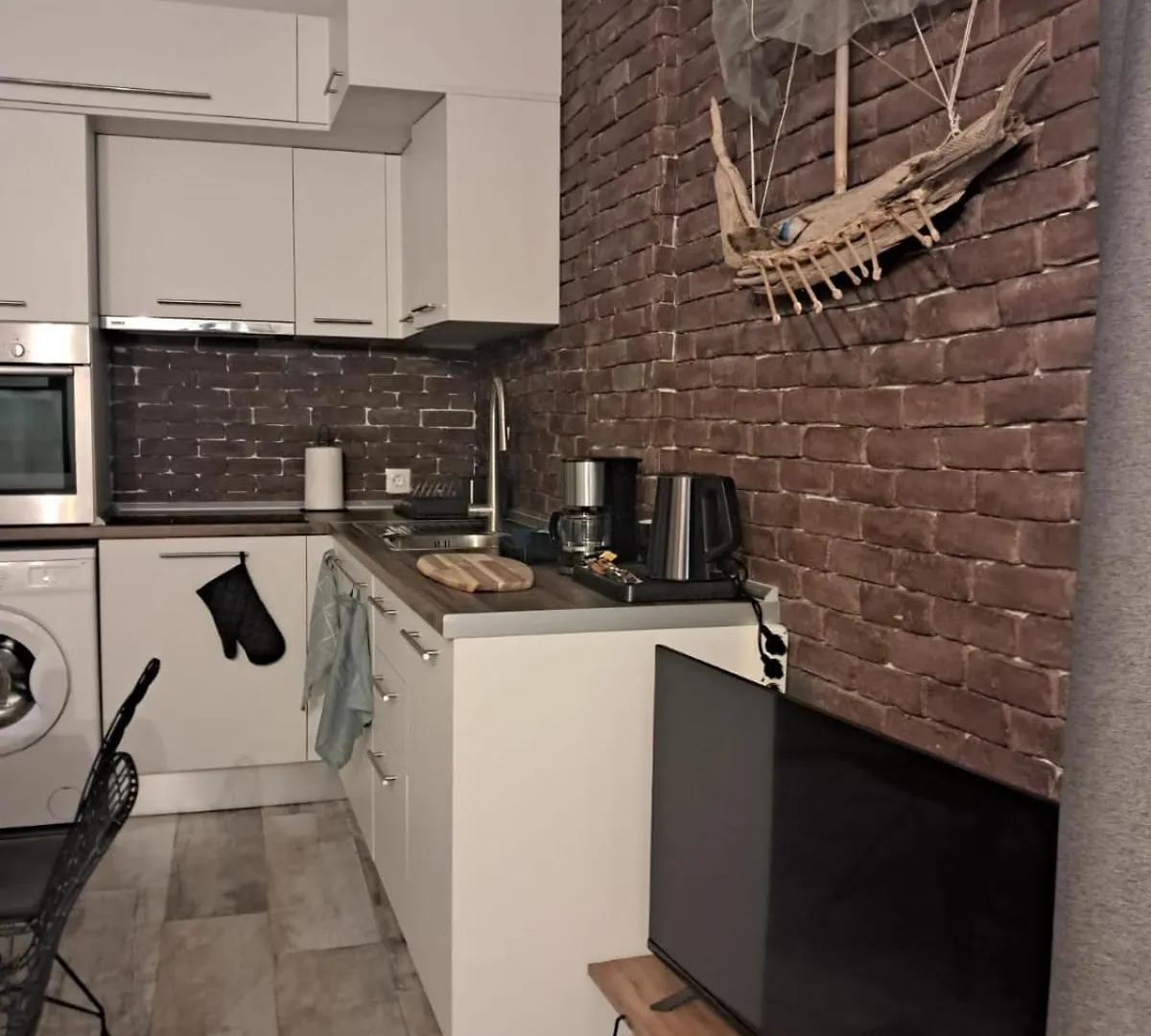 Ellis Apartments Salonic